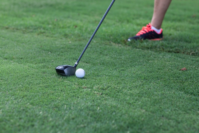 ゴルフスイングの始動のきっかけはスイングの重要なポイント